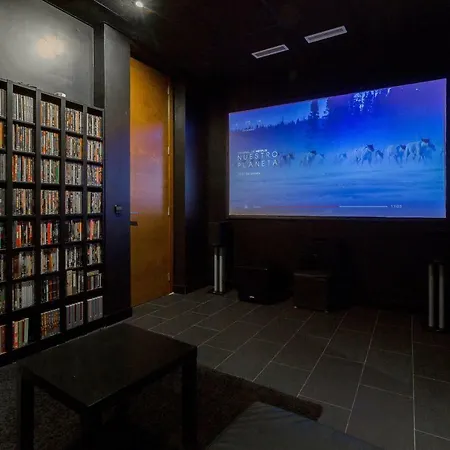 Villa Vlvilla - De Lujo En Valencia Con Piscina Privada Y Sala De Cine *